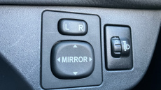 Toyota Yaris 1.5 VVT-i Y20 5dr CVT [Bi-tone] Petrol Hatchback